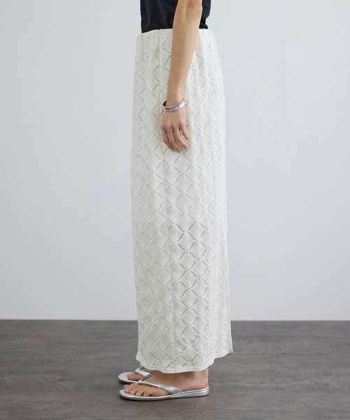 SALON adam et rope'（サロン アダム エ ロペ）の「Cafissiダイヤパターンスカート / セットアップ対応（スカート・レディース・ブラック/オフホワイト・FREE）」の8枚目の写真