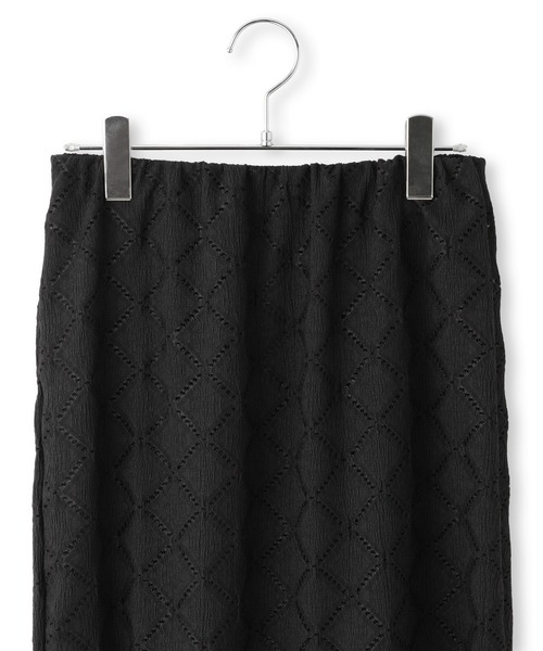 SALON adam et rope'（サロン アダム エ ロペ）の「Cafissiダイヤパターンスカート / セットアップ対応（スカート・レディース・ブラック/オフホワイト・FREE）」の15枚目の写真