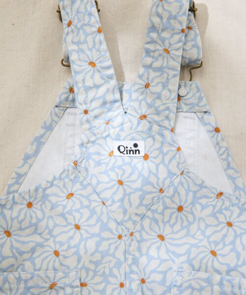 CIAOPANIC TYPY（チャオパニックティピー）の「【BABY】【Qinn】ムジ柄ダックサロペット：80～100cmコットン100％（その他ベビーウェア・キッズ・サックスブルー/オフホワイト/ブラウン・90/80/100）」の22枚目の写真