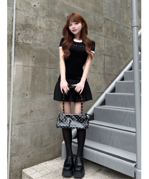 darich ベルトデザインロゴプリーツニットミニワンピース Darich（ダーリッチ）の「ベルトデザインロゴプリーツニットミニ