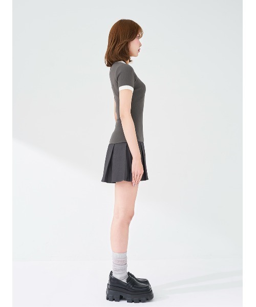 Darich（ダーリッチ）の「ベルトデザインロゴプリーツニットミニワンピース（ワンピース・レディース・ブラック/ピンク/グレー・FREE/FL）」の18枚目の写真