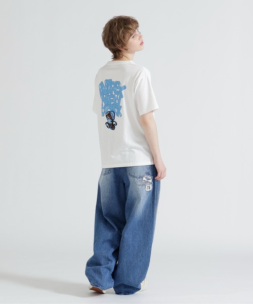AVIREX(アヴィレックス)の「《直営店限定》S/S SAGARA DOG NEW YORK T-SHIRT(Tシャツ/カットソー・レディース・ブラック/オフホワイト/ピンク・F)」の7枚目の写真