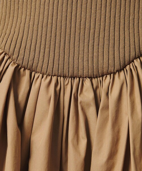 AEWEN MATOPH（イウエン マトフ）の「＜AEWEN MATOPH＞コンビバルーンノースリーブニット（ニット/セーター・レディース・ブラック/ベージュ・FREE）」の15枚目の写真