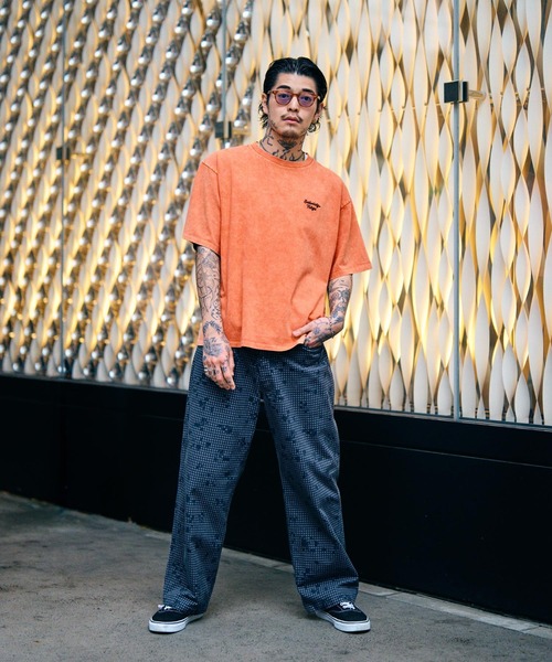 Subciety(サブサエティ)の「Acid wash tee(Tシャツ/カットソー・メンズ・オレンジ/ブラック/ブルー・XX-LARGE/X-LARGE/LARGE/MEDIUM/SMALL)」の12枚目の写真