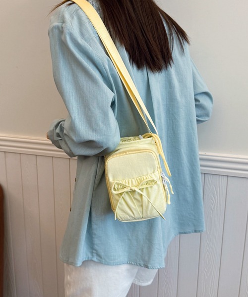 VIBGYOR（ヴィブジョー）の「Mignonjour.リボンミニショルダーバッグ M2908（ショルダーバッグ・レディース・ブラック/ブルー/ピンク/イエロー・FREE）」の4枚目の写真
