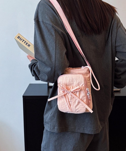 VIBGYOR（ヴィブジョー）の「Mignonjour.リボンミニショルダーバッグ M2908（ショルダーバッグ・レディース・ブラック/ブルー/ピンク/イエロー・FREE）」の8枚目の写真