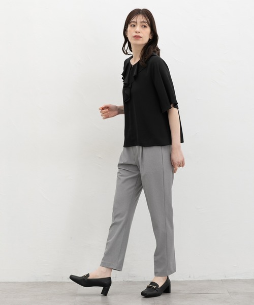 Honeys(ハニーズ)の「【ハニさら・接触冷感】ひんやり裏地ブラウス(シャツ/ブラウス・レディース・アイボリー系1/ネイビー系1/ピンク/アイボリー/ブラック・3L/L/LL/M/S)」の9枚目の写真