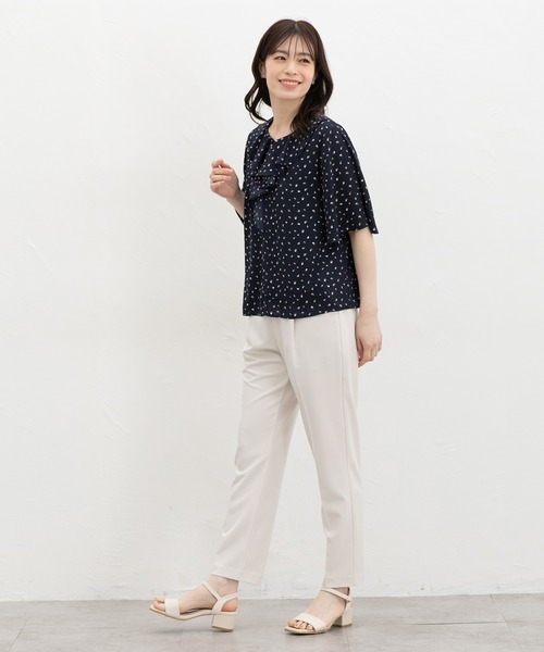 Honeys(ハニーズ)の「【ハニさら・接触冷感】ひんやり裏地ブラウス(シャツ/ブラウス・レディース・アイボリー系1/ネイビー系1/ピンク/アイボリー/ブラック・3L/L/LL/M/S)」の16枚目の写真