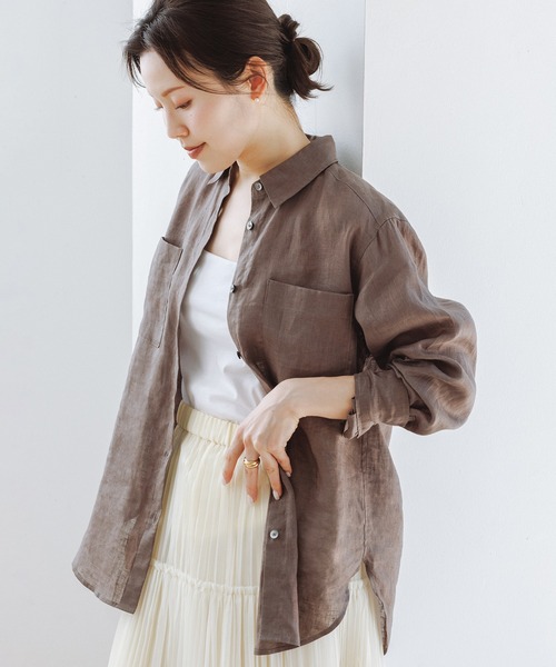 ROPE'(ロペ)の「ウォッシュリネンベーシックシャツ/イージーケア(シャツ/ブラウス・レディース・キャメル/ブルー/ベージュ/カーキ・FREE)」の2枚目の写真