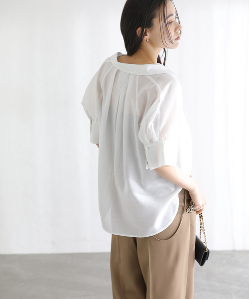 La TOTALITE(ラトータリテ)の「【洗える】ドルマンハーフスリーブシャツ(シャツ/ブラウス・レディース・バーガンディー/グリーン/ホワイト・FREE)」の2枚目の写真