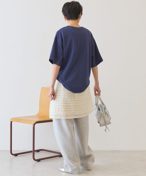 AMERICAN HOLIC（アメリカンホリック）の「【接触冷感】ジョーゼットプルオーバー【WEB限定カラー有り】（Tシャツ/カットソー・レディース・ライトベージュ/ブラック/オフホワイト/チャコールグレー/グレイッシュベージュ/ミント/ネイビー・L/M）」の13枚目の写真