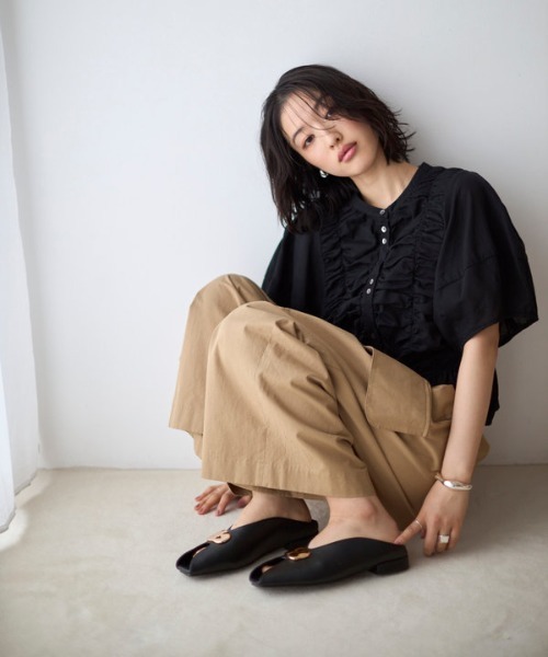 Firsthand(ファーストハンド)の「Firsthand/ファーストハンド ニュアンスプレート オープントゥシューズ(パンプス・レディース・ブラック/ベージュ・MEDIUM/SMALL/LARGE)」の22枚目の写真