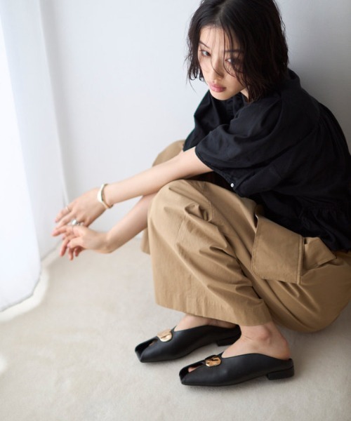 Firsthand(ファーストハンド)の「Firsthand/ファーストハンド ニュアンスプレート オープントゥシューズ(パンプス・レディース・ブラック/ベージュ・MEDIUM/SMALL/LARGE)」の12枚目の写真