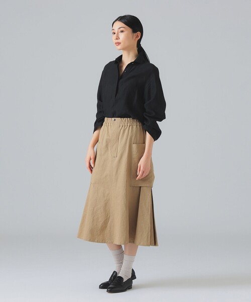 EFFE BEAMS(エッフェビームス)の「コットン リネン ポケット スカート(スカート・レディース・ベージュ/ブラック・38/36)」の11枚目の写真