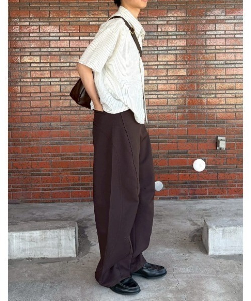 Chikashitsu +(チカシツプラス)の「【Chikashitsu +】seersucker crop shirt / 【チカシツプラス】シアサッカークロップ半袖シャツ<着用動画あり>(シャツ/ブラウス・メンズ・アイボリー/ブラック・ONE SIZE)」の20枚目の写真