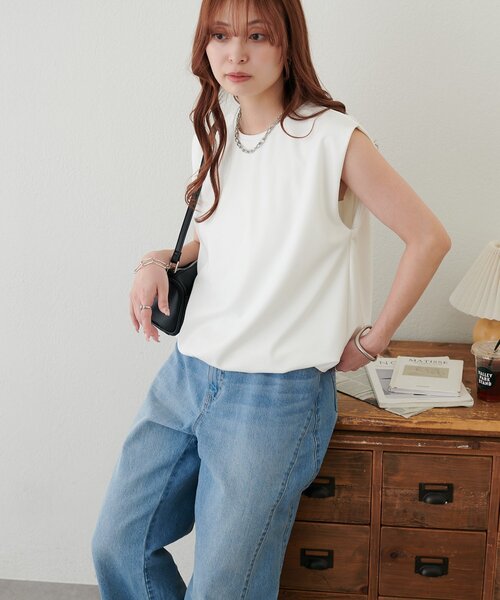 DISCOAT(ディスコート)の「【WEB限定】ライトポンチ裾バルーンフレンチプルオーバー(Tシャツ/カットソー・レディース・オフホワイト/モカ/ブラック・FREE)」の6枚目の写真
