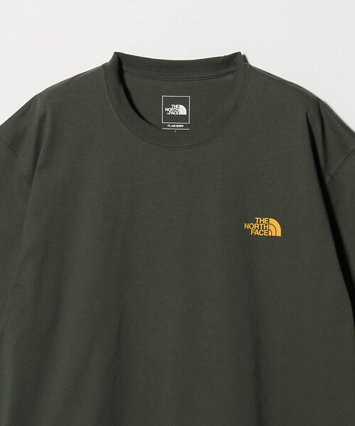 THE NORTH FACE(ザノースフェイス)の「<THE NORTH FACE>ショートスリーブ ヨセミテ フラワー Tシャツ(Tシャツ/カットソー・メンズ・ホワイト/ブラック/ダークブラウン・L/XL/M)」の8枚目の写真