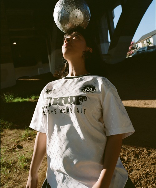 HUF(ハフ)の「EQUIPE MONDIALE JERSEY(ジャージ・メンズ・ホワイト・M/S/L)」の2枚目の写真