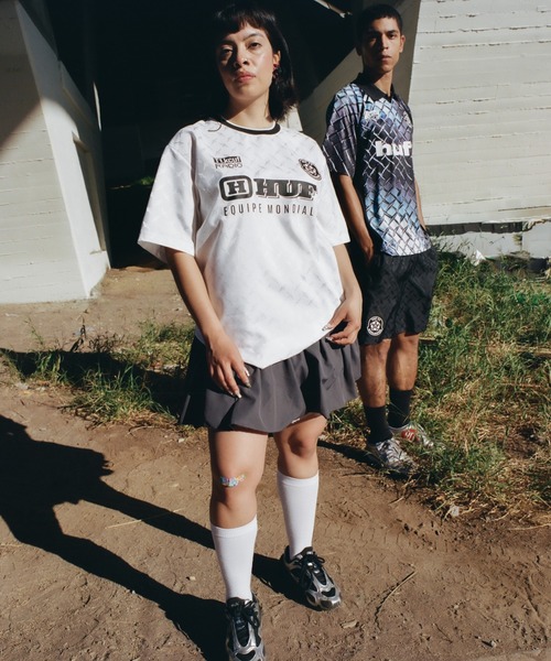 HUF(ハフ)の「EQUIPE MONDIALE JERSEY(ジャージ・メンズ・ホワイト・M/S/L)」の4枚目の写真