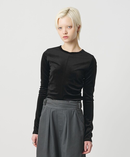 H BEAUTY&YOUTH UNITED ARROWS(エイチビューティーアンドユースユナイテッドアローズ)の「<H>ベロア タイト ロングスリーブ(Tシャツ/カットソー・レディース・ライトグレー/ブラック・FREE)」の16枚目の写真
