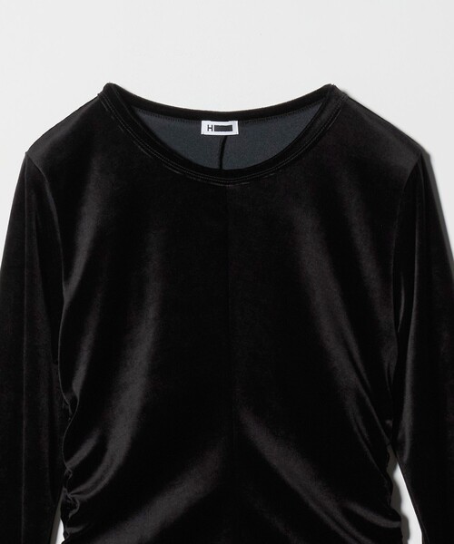 H BEAUTY&YOUTH UNITED ARROWS(エイチビューティーアンドユースユナイテッドアローズ)の「<H>ベロア タイト ロングスリーブ(Tシャツ/カットソー・レディース・ライトグレー/ブラック・FREE)」の6枚目の写真