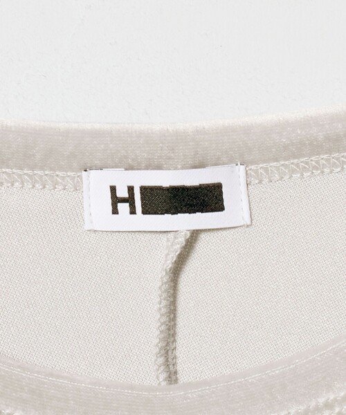 H BEAUTY&YOUTH UNITED ARROWS(エイチビューティーアンドユースユナイテッドアローズ)の「<H>ベロア タイト ロングスリーブ(Tシャツ/カットソー・レディース・ライトグレー/ブラック・FREE)」の4枚目の写真