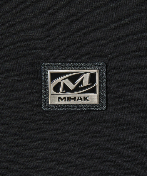 MIHAK(ミハク)の「メタルプレートクロップTシャツ (ブラック)(Tシャツ/カットソー・レディース・その他・1/2)」の6枚目の写真