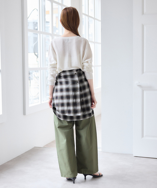 U by SPICK&SPAN(ユーバイスピックアンドスパン)の「シアーワッフルヘンリーネックニット(ニット/セーター・レディース・ブラウン/ホワイト/ブルー/イエロー・FREE)」の7枚目の写真