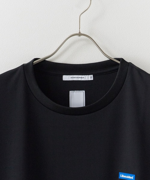 Liberaiders(リベレイダース)の「Liberaiders/リベレイダース DRY S/S TEE ブランドタグ ポリジン加工 半袖 ドライ Tシャツ UVカット 吸水速乾 メンズ 2026年夏 夏服(Tシャツ/カットソー・メンズ・ホワイト/ブラック・S/M/L/XL)」の7枚目の写真