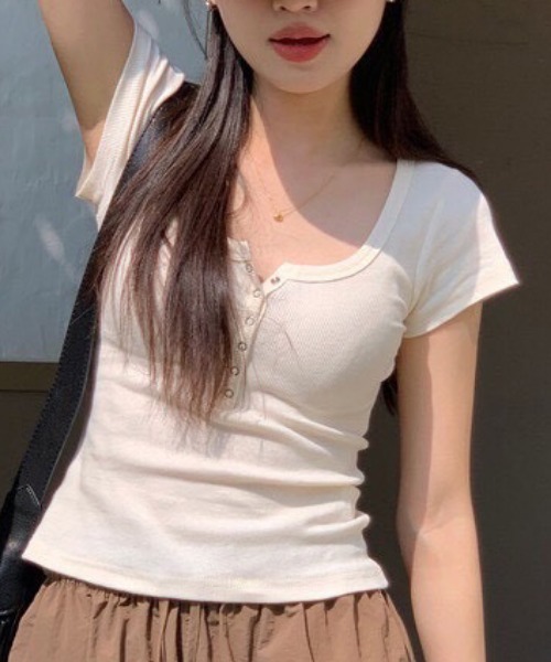 NANEA（ナネア）の「リングドットヘンリーネックT（Tシャツ/カットソー・レディース・グレー/ブラック/ホワイト・LARGE/MEDIUM）」の12枚目の写真