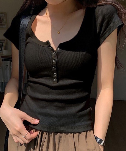 NANEA（ナネア）の「リングドットヘンリーネックT（Tシャツ/カットソー・レディース・グレー/ブラック/ホワイト・LARGE/MEDIUM）」の10枚目の写真