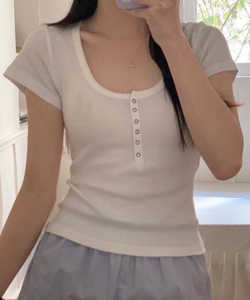 NANEA（ナネア）の「リングドットヘンリーネックT（Tシャツ/カットソー・レディース・グレー/ブラック/ホワイト・LARGE/MEDIUM）」の8枚目の写真