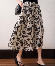 ボタニカル柄モノトーンミディ丈スカート