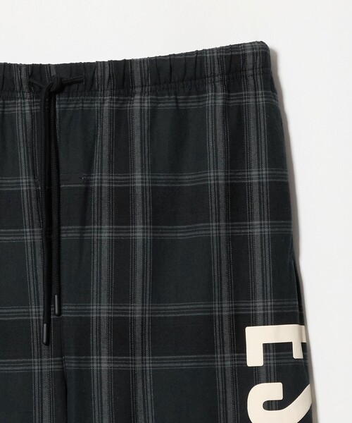 FOG ESSENTIALS(エフオージーエッセンシャルズ)の「<FEAR OF GOD ESSENTIALS>LOUNGE パンツ(その他パンツ・メンズ・ダークグレー/ブラック・XS/S/M)」の14枚目の写真