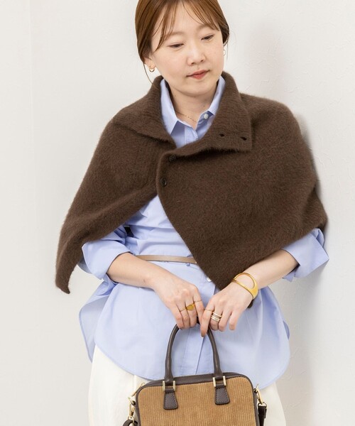 NOLLEY’S Sophi(ノーリーズソフィ)の「ウール混ヘアリー片開きポンチョ(ニット/セーター・レディース・ダークブラウン/グレイッシュベージュ・38)」の17枚目の写真
