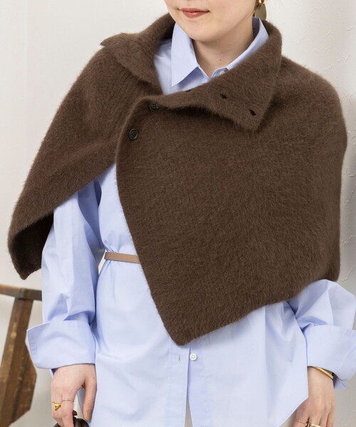 NOLLEY’S Sophi(ノーリーズソフィ)の「ウール混ヘアリー片開きポンチョ(ニット/セーター・レディース・ダークブラウン/グレイッシュベージュ・38)」の18枚目の写真