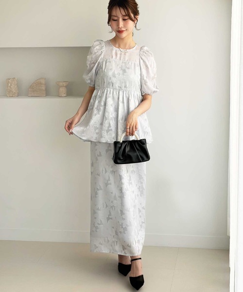 GeeRA(ジーラ)の「バブルスリーブペプラムジャガードドレス(ドレス・レディース・ブラック/ライトグレー・X-LARGE/LARGE/MEDIUM)」の1枚目の写真