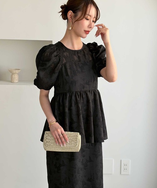 GeeRA(ジーラ)の「バブルスリーブペプラムジャガードドレス(ドレス・レディース・ブラック/ライトグレー・X-LARGE/LARGE/MEDIUM)」の4枚目の写真