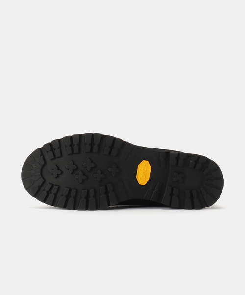 PUMA(プーマ)の「PUMA SUEDE VIBRAM 406920-04(スニーカー・メンズ・ブラック・26.5cm/27.5cm/27cm)」の4枚目の写真