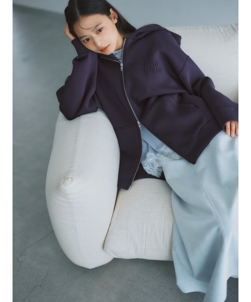 Mila Owen(ミラオーウェン)の「【WEB限定】レースヘムTシャツ(Tシャツ/カットソー・レディース・ホワイト/ライトブルー/ブラック・F)」の5枚目の写真