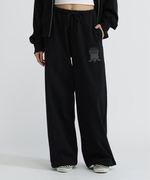 AVIREX(アヴィレックス)の「SIGNATURE VARSITY LOGO SWEAT PANTS(スウェットパンツ・レディース・グレー/オフホワイト/ブラック・S/M)」の1枚目の写真