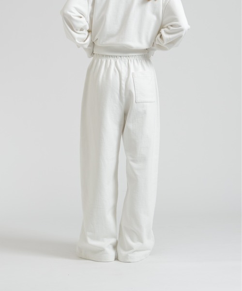 AVIREX(アヴィレックス)の「SIGNATURE VARSITY LOGO SWEAT PANTS(スウェットパンツ・レディース・グレー/オフホワイト/ブラック・S/M)」の19枚目の写真