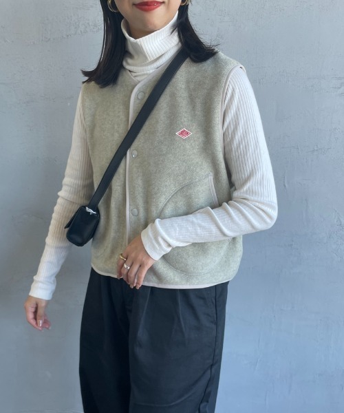 DANTON（ダントン）の「【WEB先行予約】[DANTON/ダントン] フリースノーカラーベスト（ベスト・レディース・グレイッシュベージュ/ブラック/ダークグレー・36）」の3枚目の写真