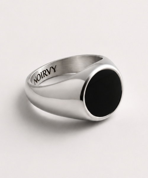 NOIRVY(ノワールビー)の「NR-303 ラウンドオニキスシグネットサージカルリング(リング・メンズ・その他・15号/13号/21号/19号/17号)」の10枚目の写真