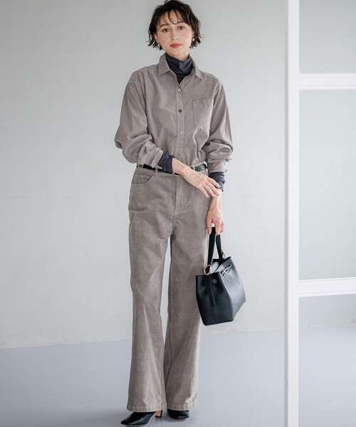 23区 L(ニジュウサンクオオキイサイズ)の「コットンコーデュロイストレッチ ワイドパンツ(その他パンツ・レディース・ライトグレー系/ホワイト系/グレー系/スカイブルー系・48/50/46/44)」の6枚目の写真