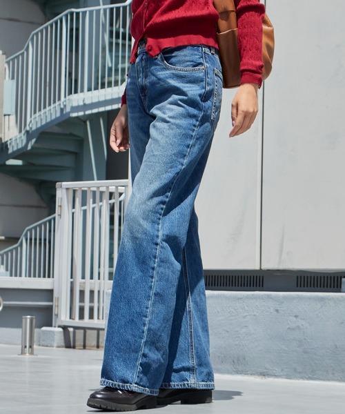 Levi's（リーバイス）の「【BLACKPINKロゼ着用アイテム】LEVI'S/リーバイス LOOSE BOOT ジーンズ デニムパンツ ブーツカット ミッドライズデザイン レディース カジュアル 2026年秋冬 秋服（デニムパンツ・レディース・ライトブルー/インディゴブルー・25/26/27）」の17枚目の写真