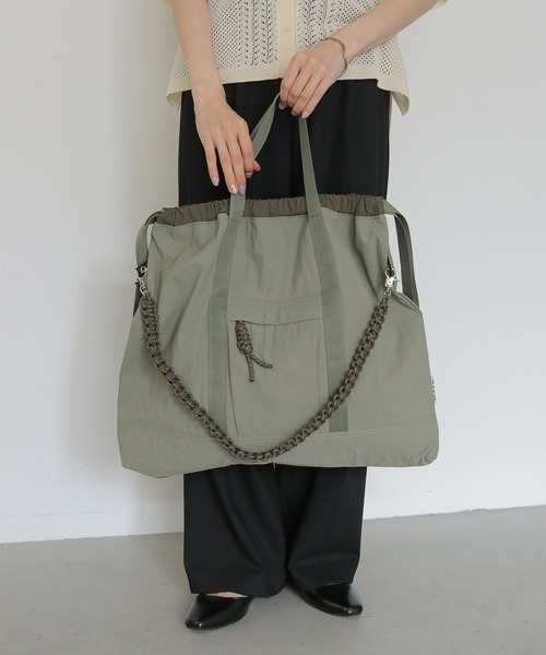 CLEIO(クレイオ)の「【CLEIO】Casselini(キャセリーニ) ナイロン3WAYスクエアトート NYLON 3WAY SQUARE TOTE(トートバッグ・レディース・ブラック/カーキ・FREE)」の16枚目の写真