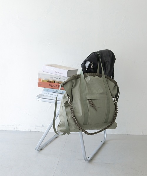 CLEIO(クレイオ)の「【CLEIO】Casselini(キャセリーニ) ナイロン3WAYスクエアトート NYLON 3WAY SQUARE TOTE(トートバッグ・レディース・ブラック/カーキ・FREE)」の7枚目の写真