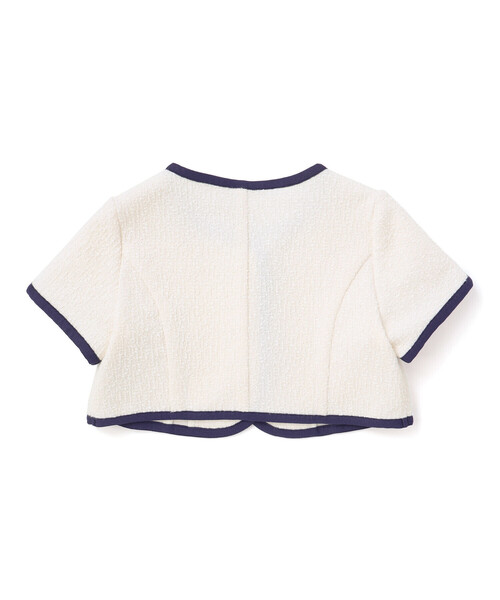 BeBe(ベベ)の「ツイードパイピングショートジャケット(ノーカラージャケット・キッズ・オフホワイト・150cm/130cm/120cm)」の2枚目の写真