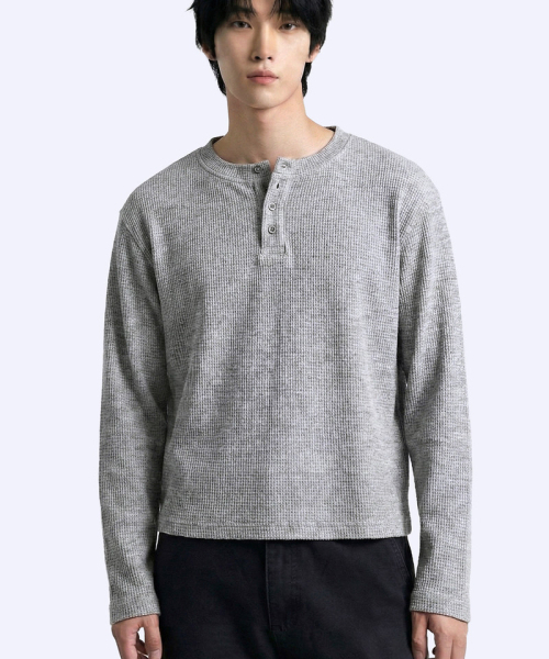 UNDEROFF(アンダーオフ)の「ワッフルクロップヘンリーネックTシャツアイボリー(Tシャツ/カットソー・メンズ・アイボリー・MEDIUM/LARGE/X-LARGE)」の2枚目の写真